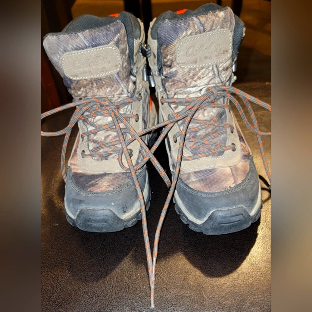 Cabela's Boots 400 gram Thinsulate Youth Size 3